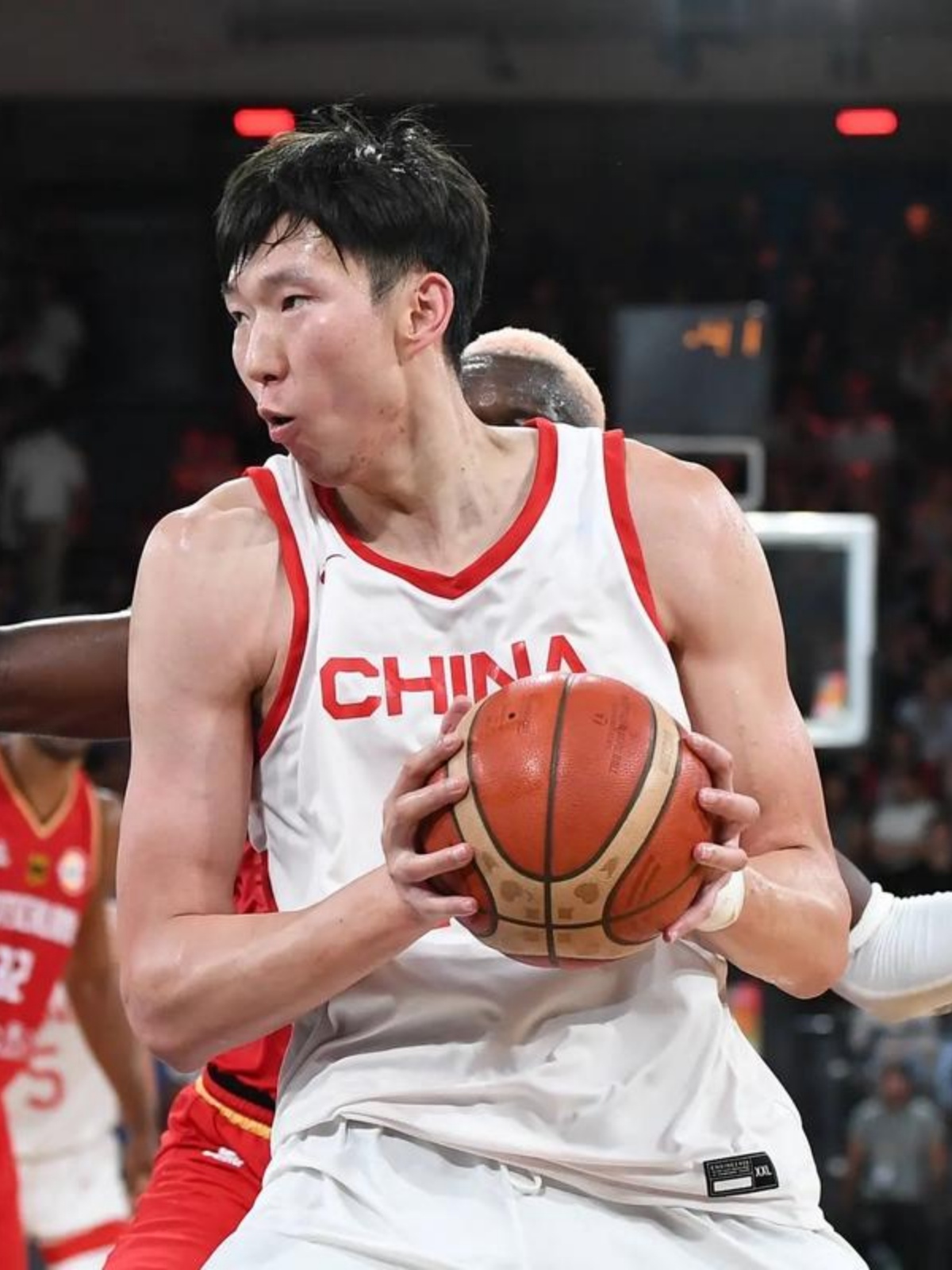 kaiyun平台官方网站 切尔西观众热烈欢呼！，哈兰德迎来十二赛季出色发挥气势如虹延续